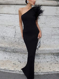 Elegant Feather Oblique Shoulder Evening Robes For Women Fahsion Black Bodycon Maxi Dress Female Nightclub Party Dresses 2023